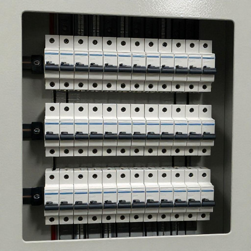 Montagem de Painéis Elétricos: Passo a Passo para Segurança e Alta Performance